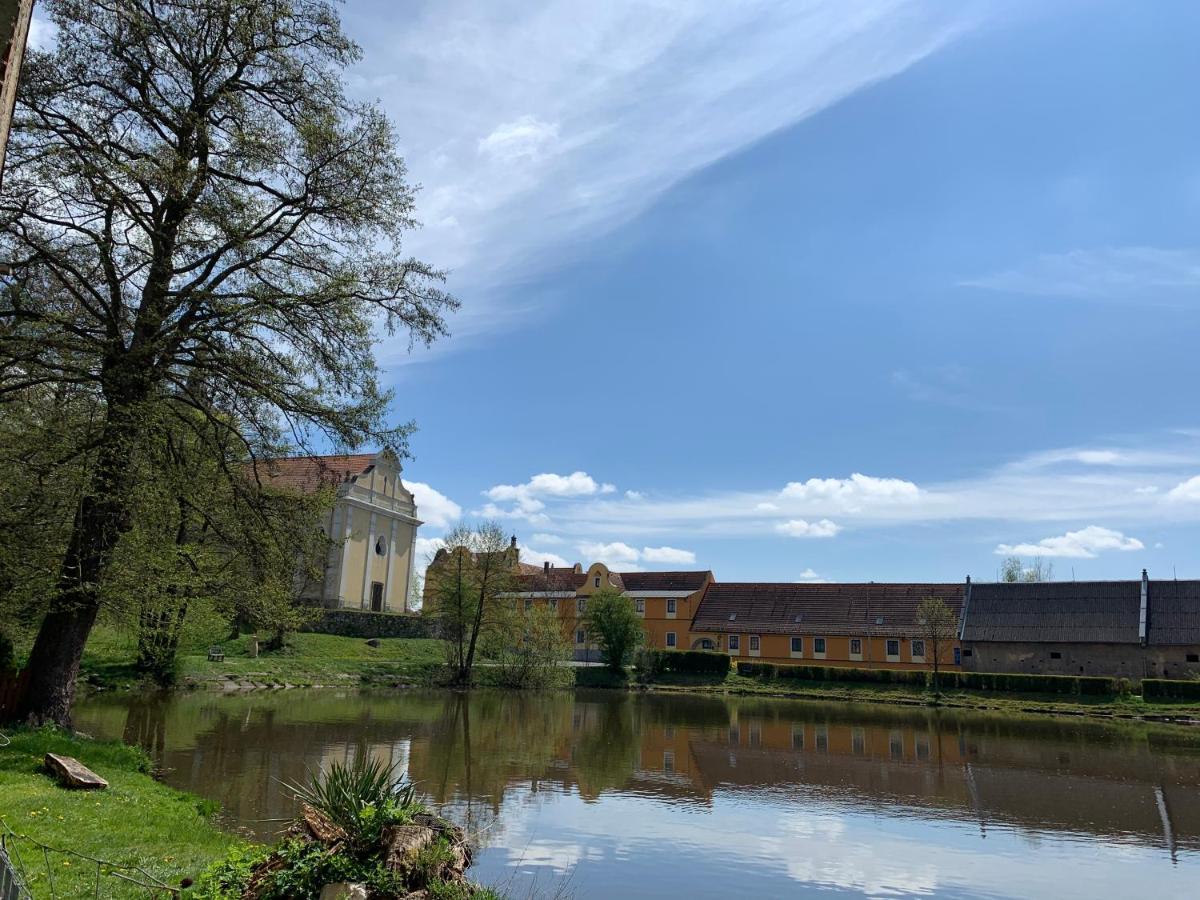 Apartman Stodola Chodová Planá 外观 照片